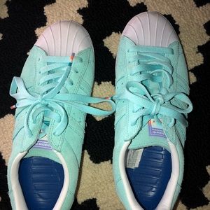 Women adidas shoes